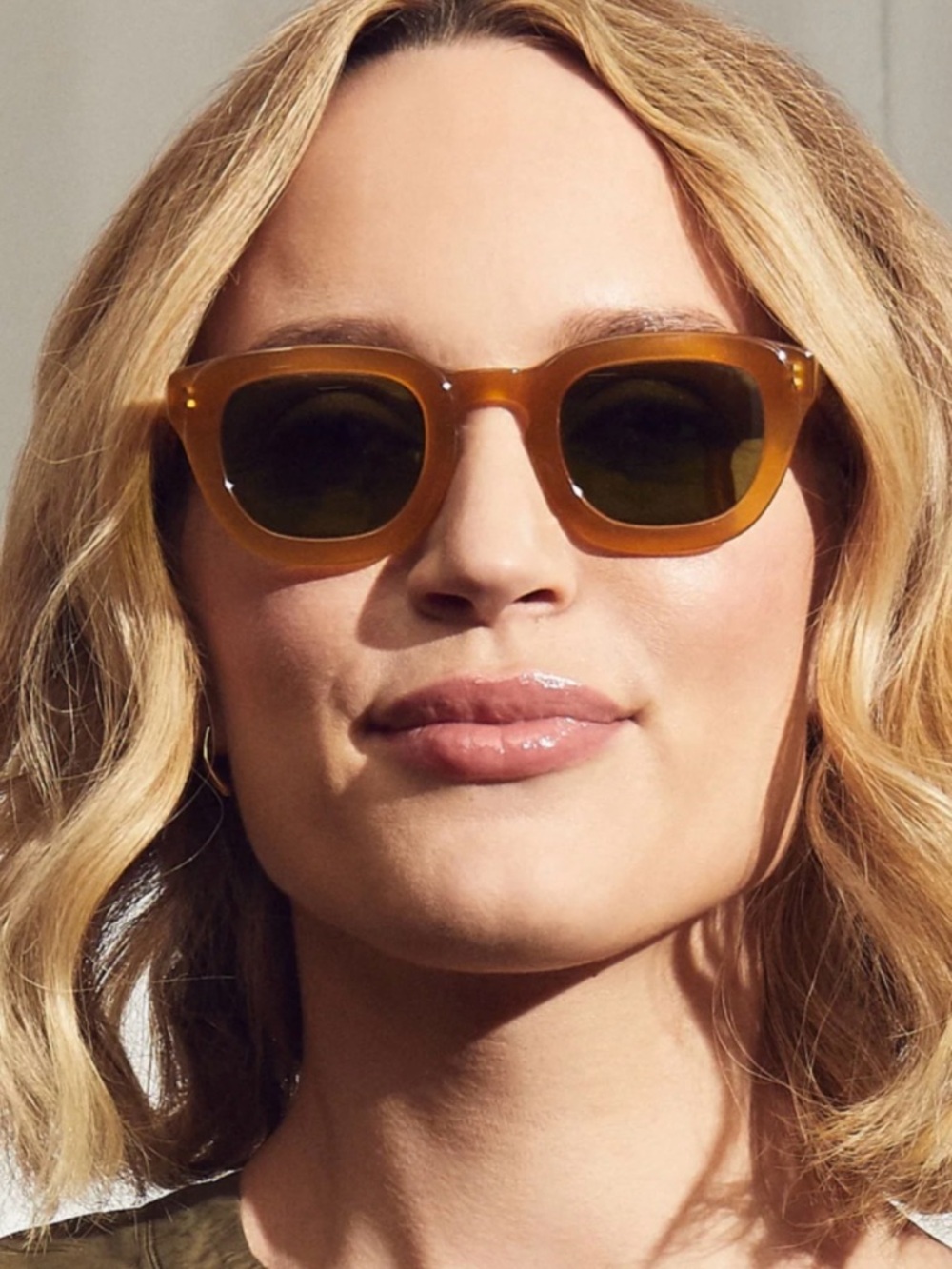 MOSCOT Telena Sunglasses - Picture 2 of 9